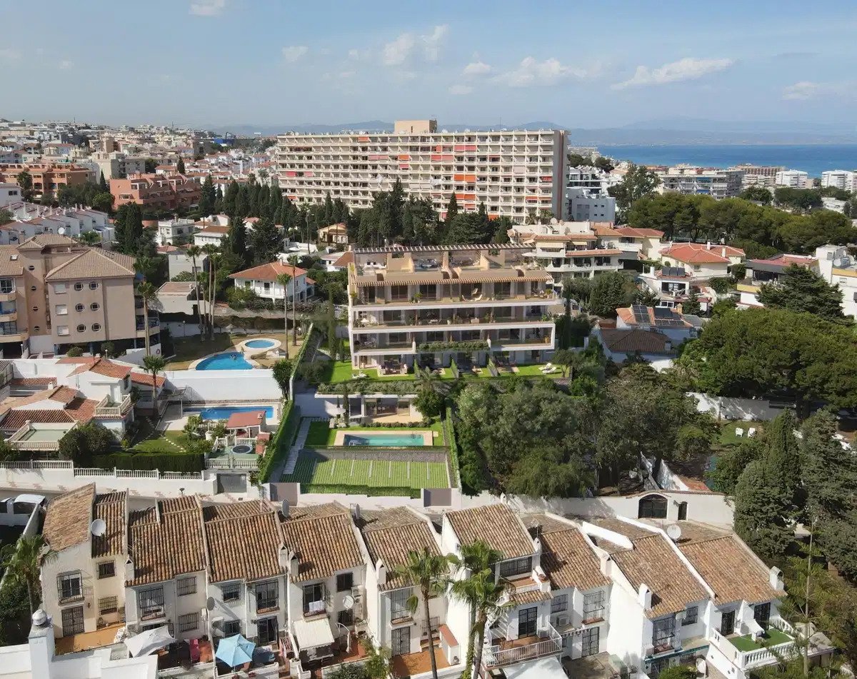 2-Zimmer, 2-Bad Wohnung in begehrtem Wohnkomplex in Torremolinos