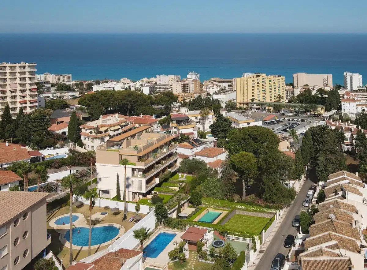 2-Zimmer, 2-Bad Wohnung in begehrtem Wohnkomplex in Torremolinos