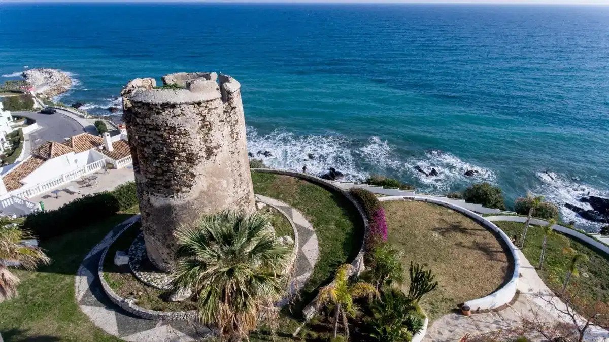 2-Zimmer, 2-Bad Wohnung in begehrtem Wohnkomplex in Torremolinos