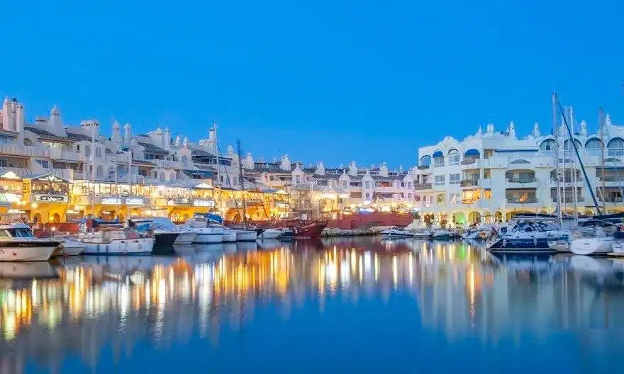 2-Zimmer, 2-Bad Wohnung in begehrtem Wohnkomplex in Torremolinos