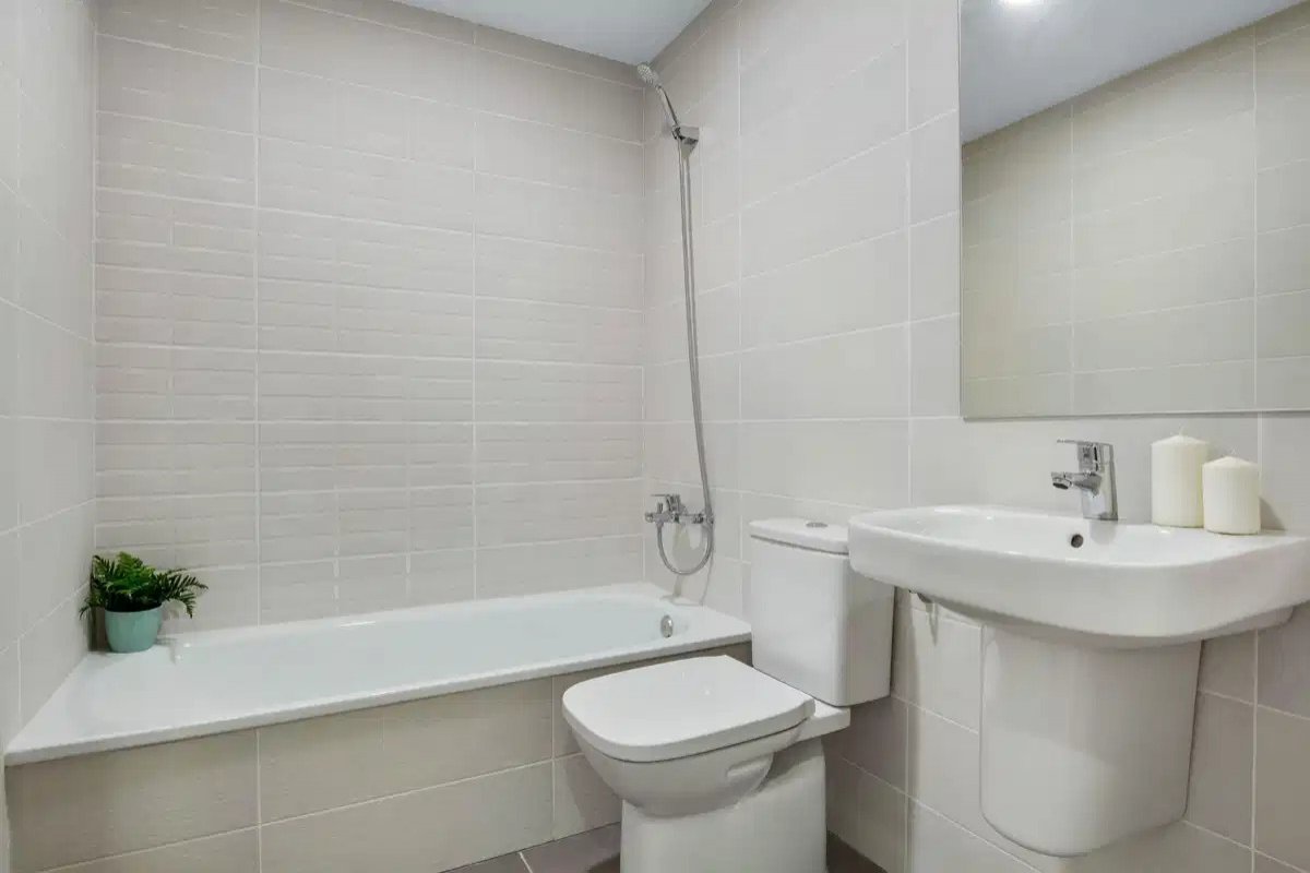 3-Zimmer, 2-Bad-Penthouse mit Garage und Abstellraum in Las Lagunas de Mijas