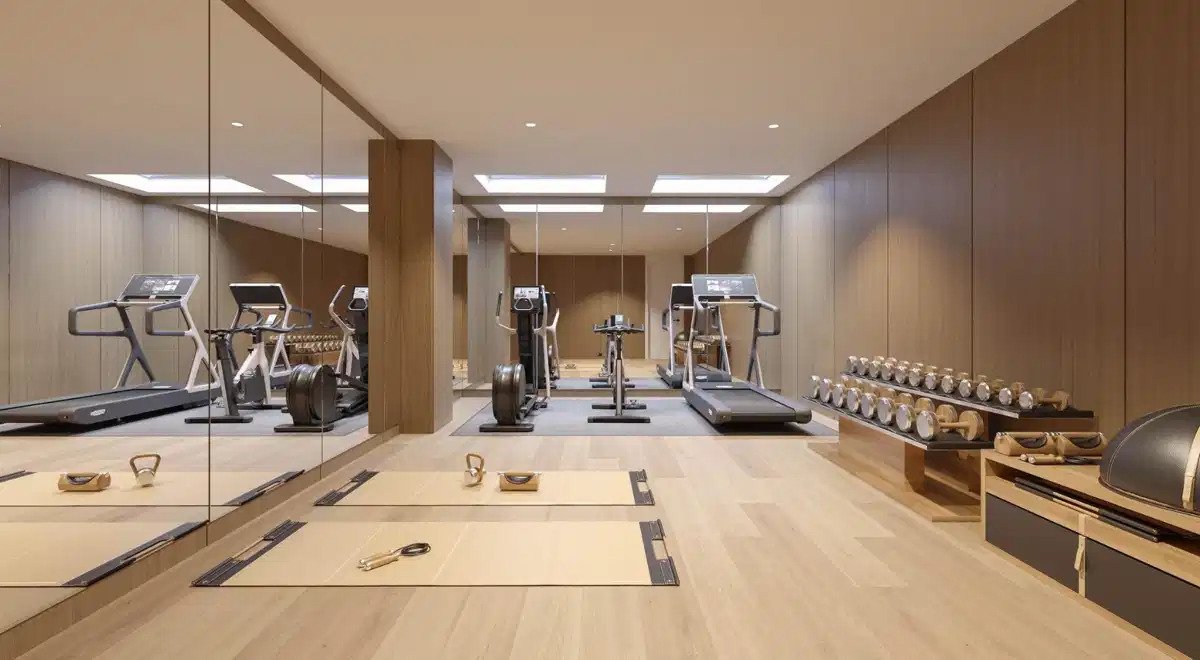2-Zimmer, 2-Bad Duplex-Penthouse mit Panoramablick auf Meer und Berge in Nueva Andalucía, Marbella