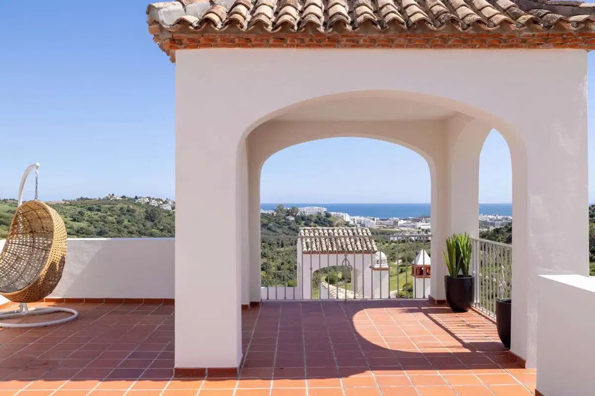 3-Zimmer, 2-Bad Modern Mediterrane Häuser mit Meer- und Golfblick in Estepona
