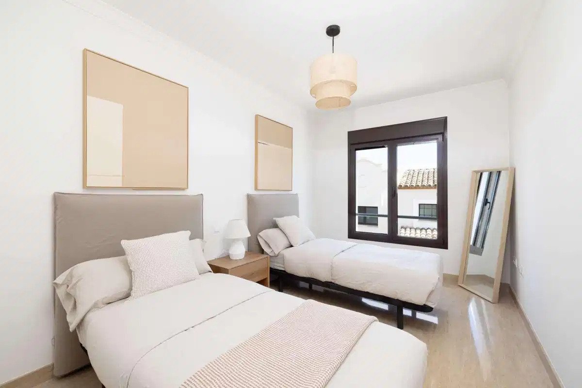 3-Zimmer, 2-Bad Modern Mediterrane Häuser mit Meer- und Golfblick in Estepona