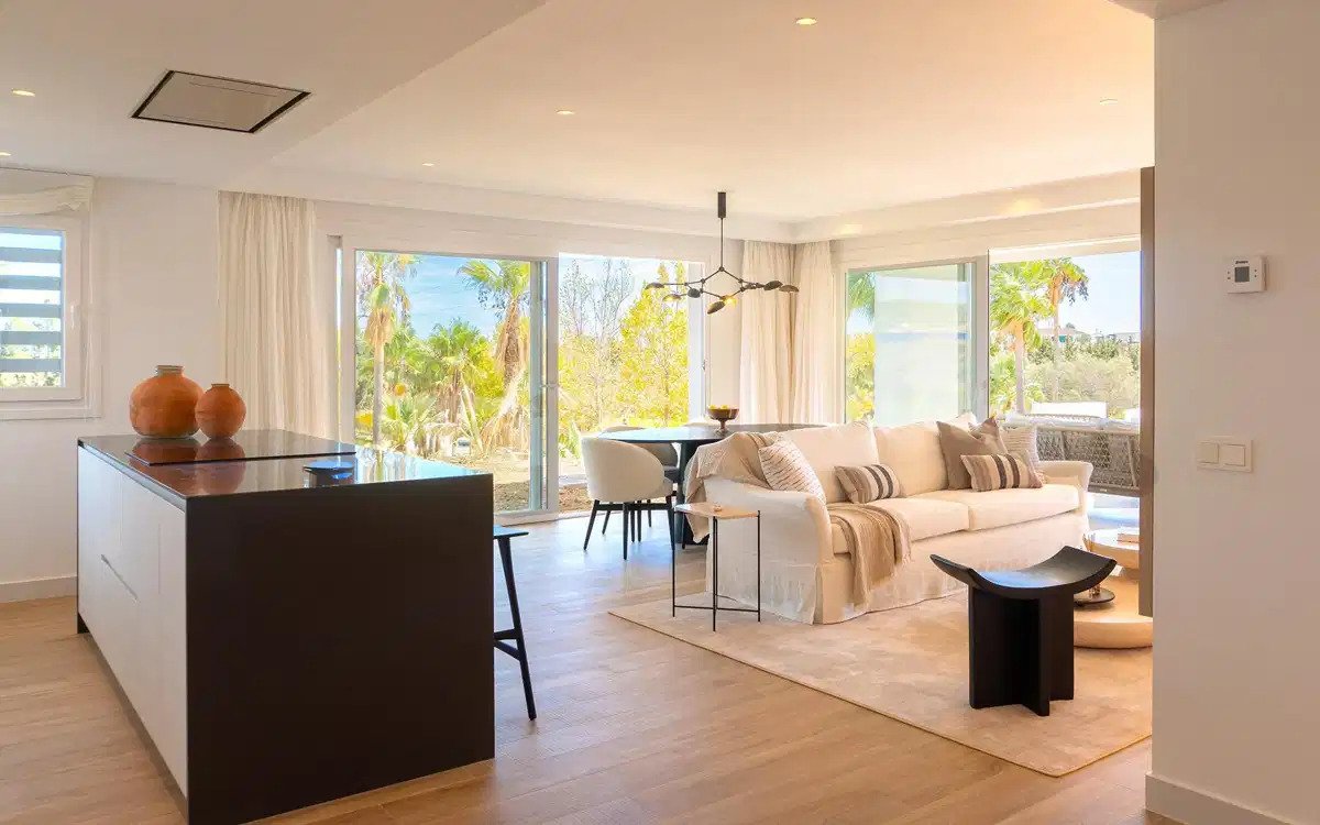 2-Zimmer, 2-Bad Wohnung im exklusiven Casares Lagoon Komplex