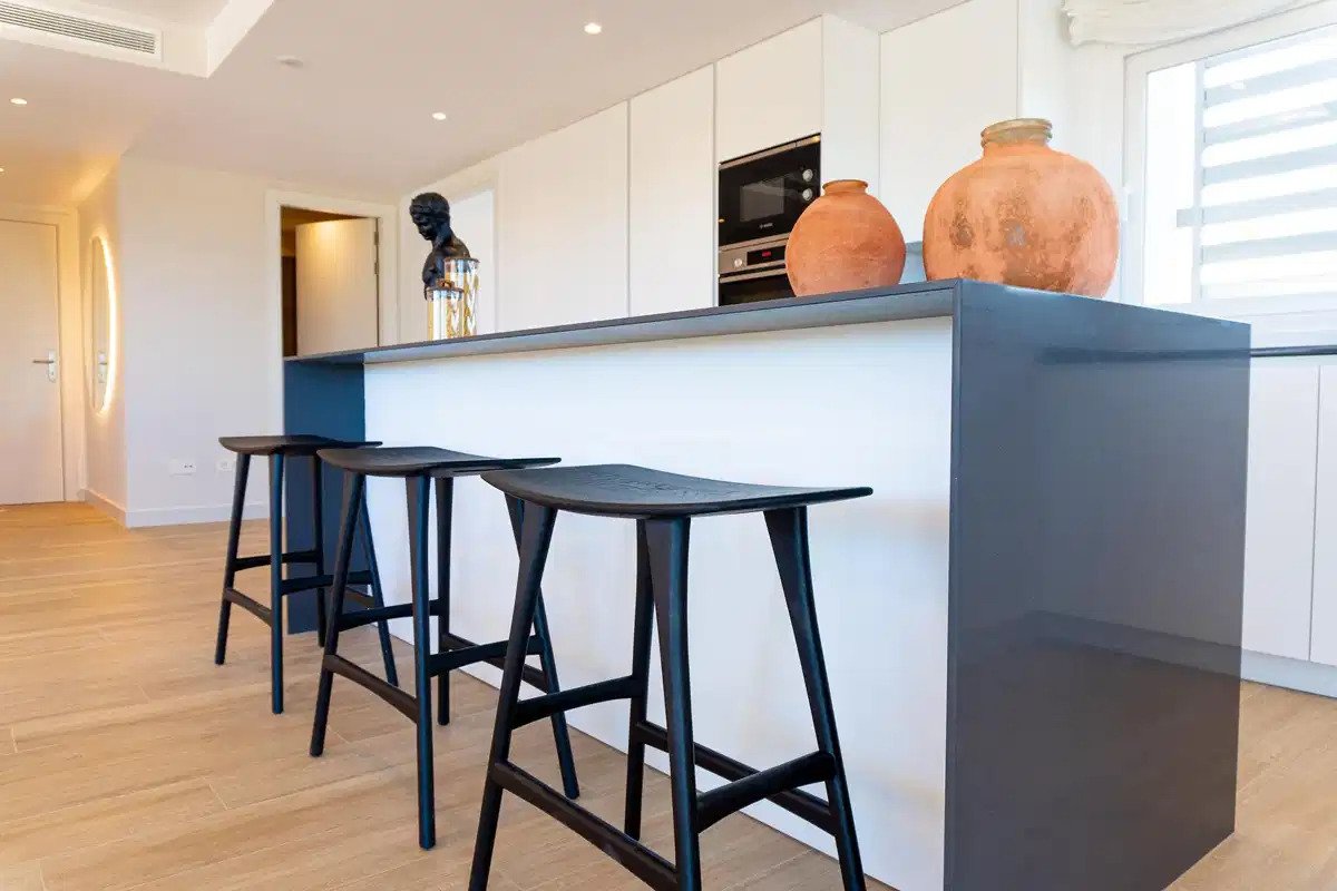 2-Zimmer, 2-Bad Wohnung im exklusiven Casares Lagoon Komplex