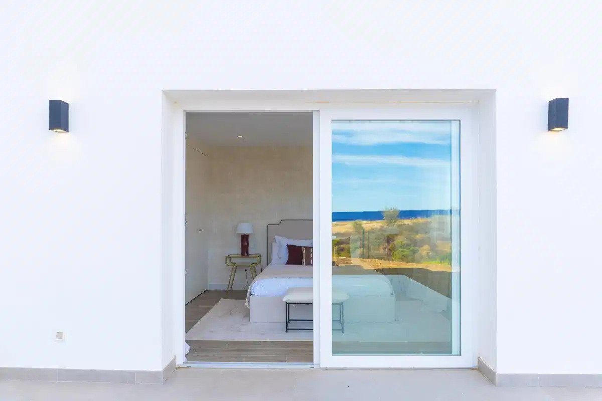 2-Zimmer, 2-Bad Wohnung im exklusiven Casares Lagoon Komplex