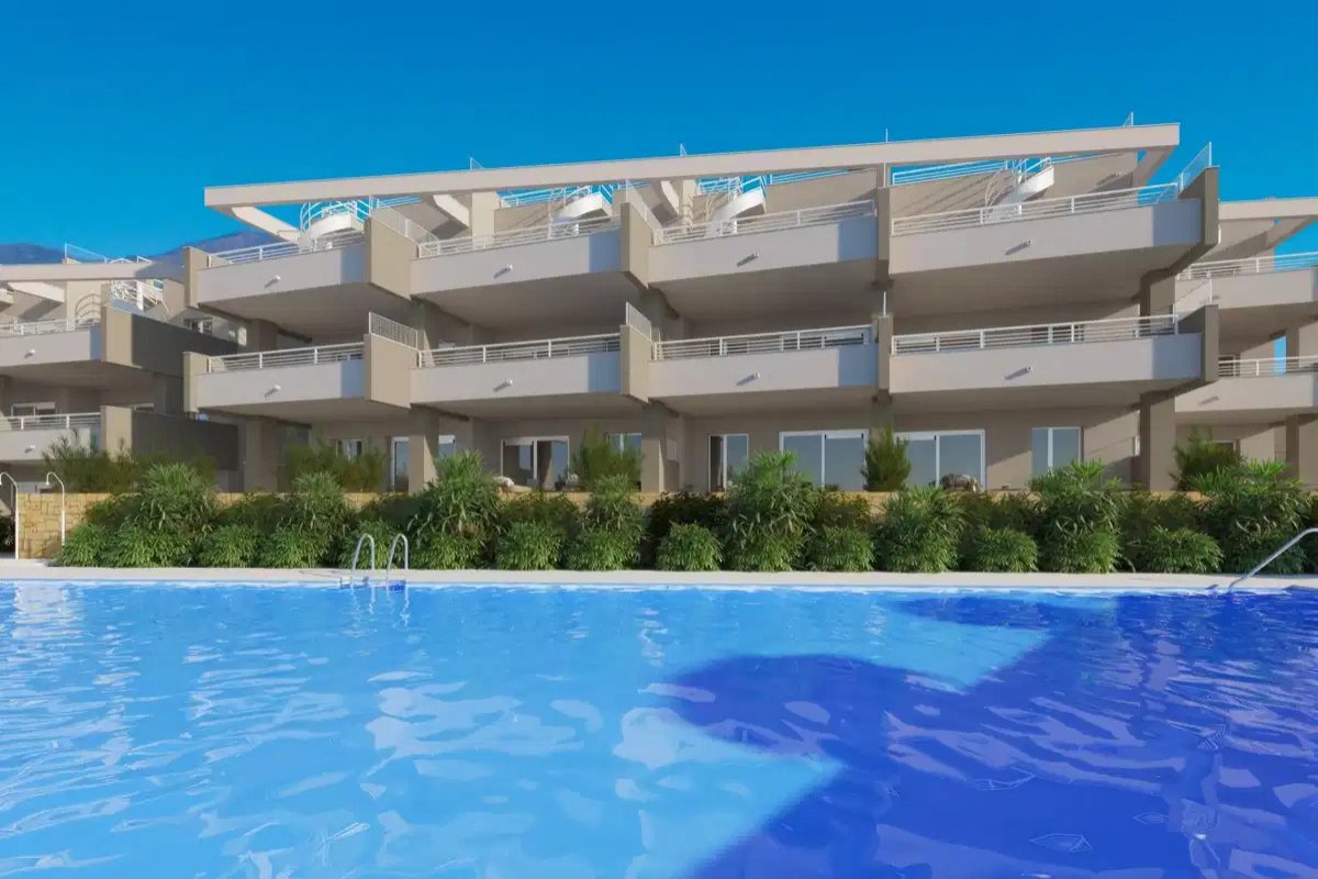 2-Zimmer, 2-Bad, Erdgeschosswohnung mit Panoramablick auf den Golfplatz in Estepona Golf
