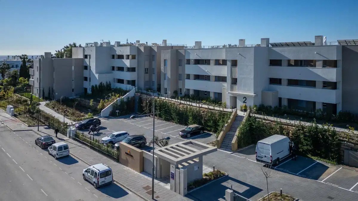 2-Zimmer, 2-Bad, Erdgeschosswohnung mit Panoramablick auf den Golfplatz in Estepona Golf