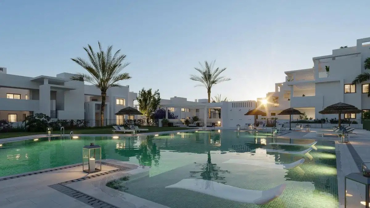 3-Zimmer, 2-Bad-Penthouse mit großzügigen Terrassen in der Nähe des Arroyo Vaquero Strandes, Estepona