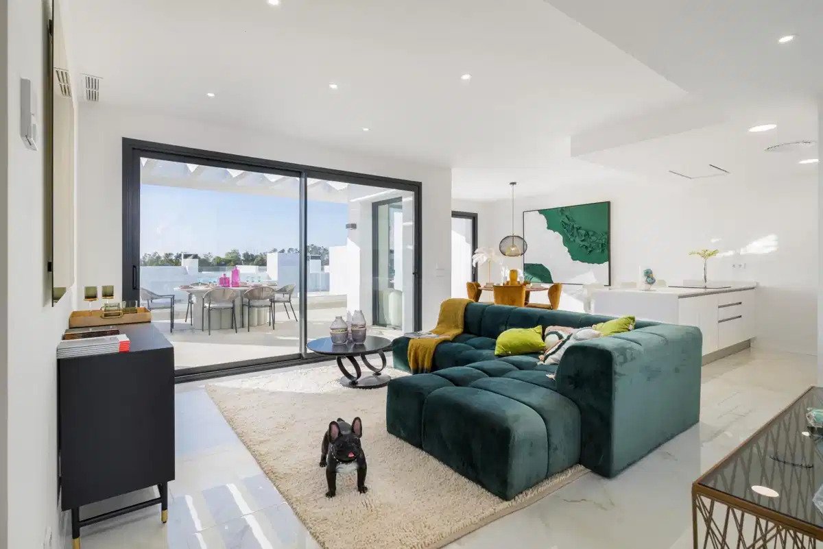 3-Zimmer, 2-Bad-Penthouse mit großzügigen Terrassen in der Nähe des Arroyo Vaquero Strandes, Estepona
