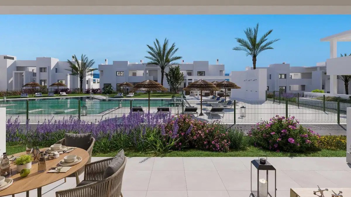 3-Zimmer, 2-Bad-Penthouse mit großzügigen Terrassen in der Nähe des Arroyo Vaquero Strandes, Estepona