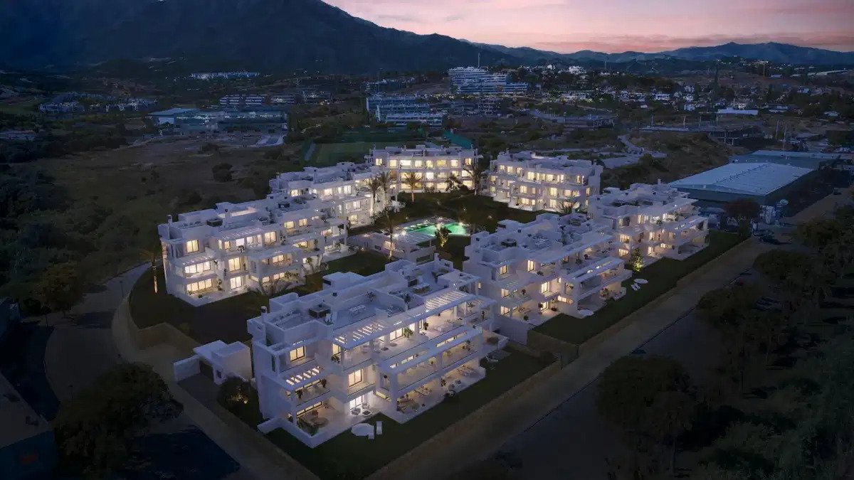 3-Zimmer, 2-Bad-Penthouse mit großzügigen Terrassen in der Nähe des Arroyo Vaquero Strandes, Estepona