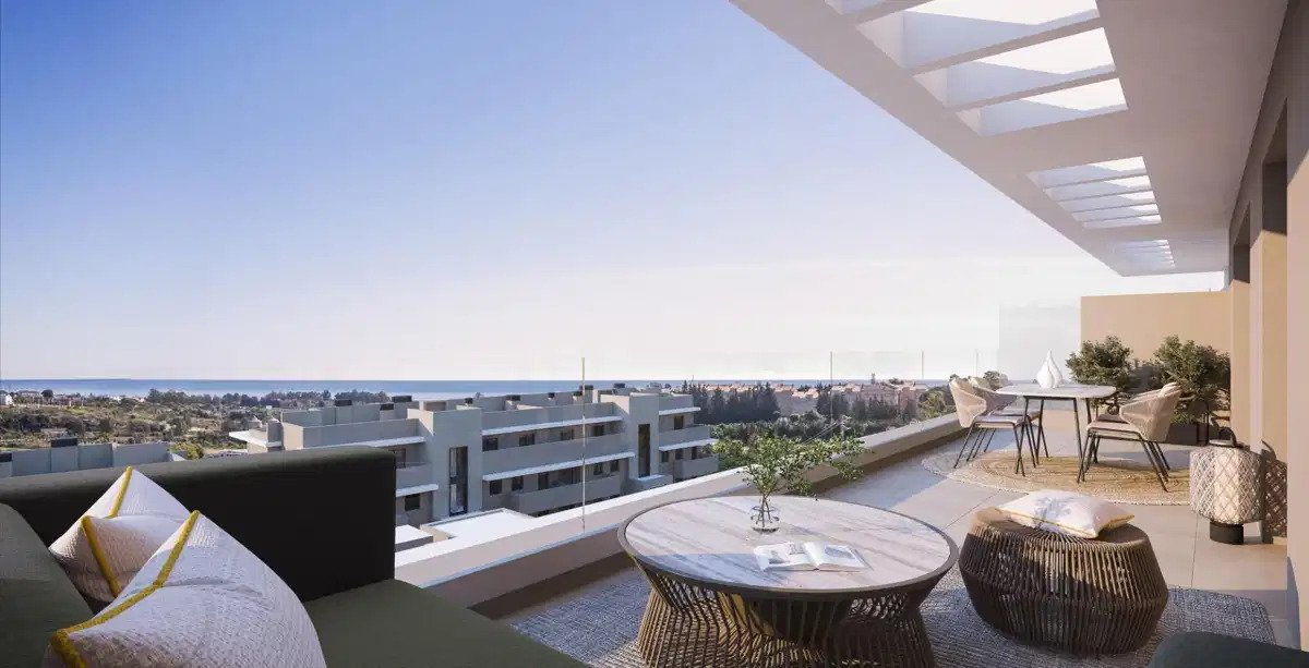 2-Zimmer, 2-Bad-Wohnung mit großen Terrassen in Estepona