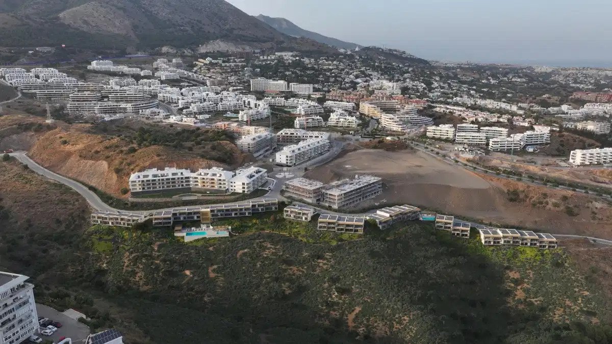 3-Zimmer, 2-Bad, nachhaltige Doppelhaushälften in El Higueron Costa del Sol