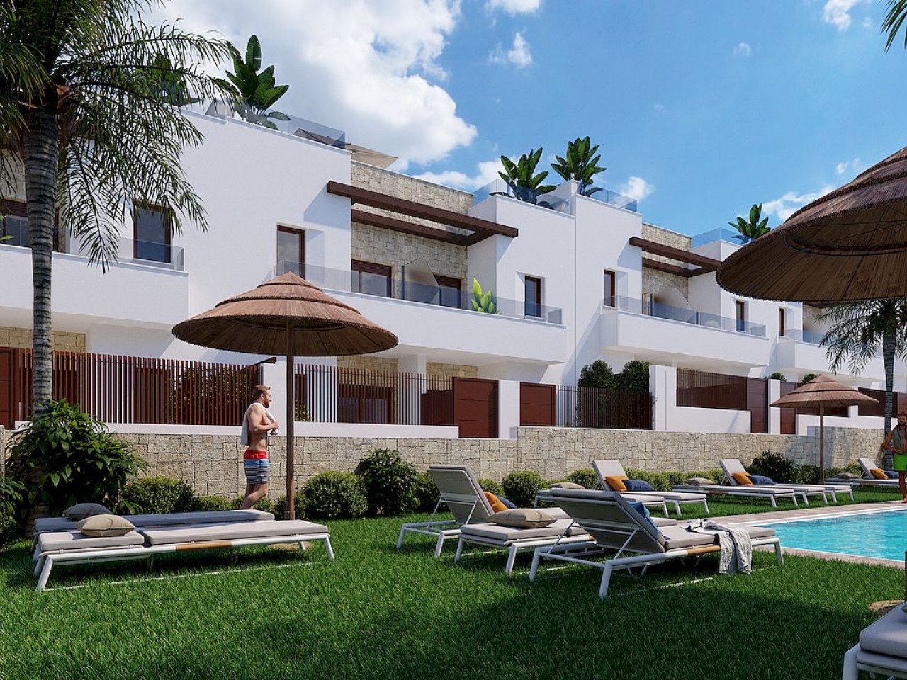 Moderne Neubau-Häuser mit Dachterrasse am Sport- & Golf-Resort