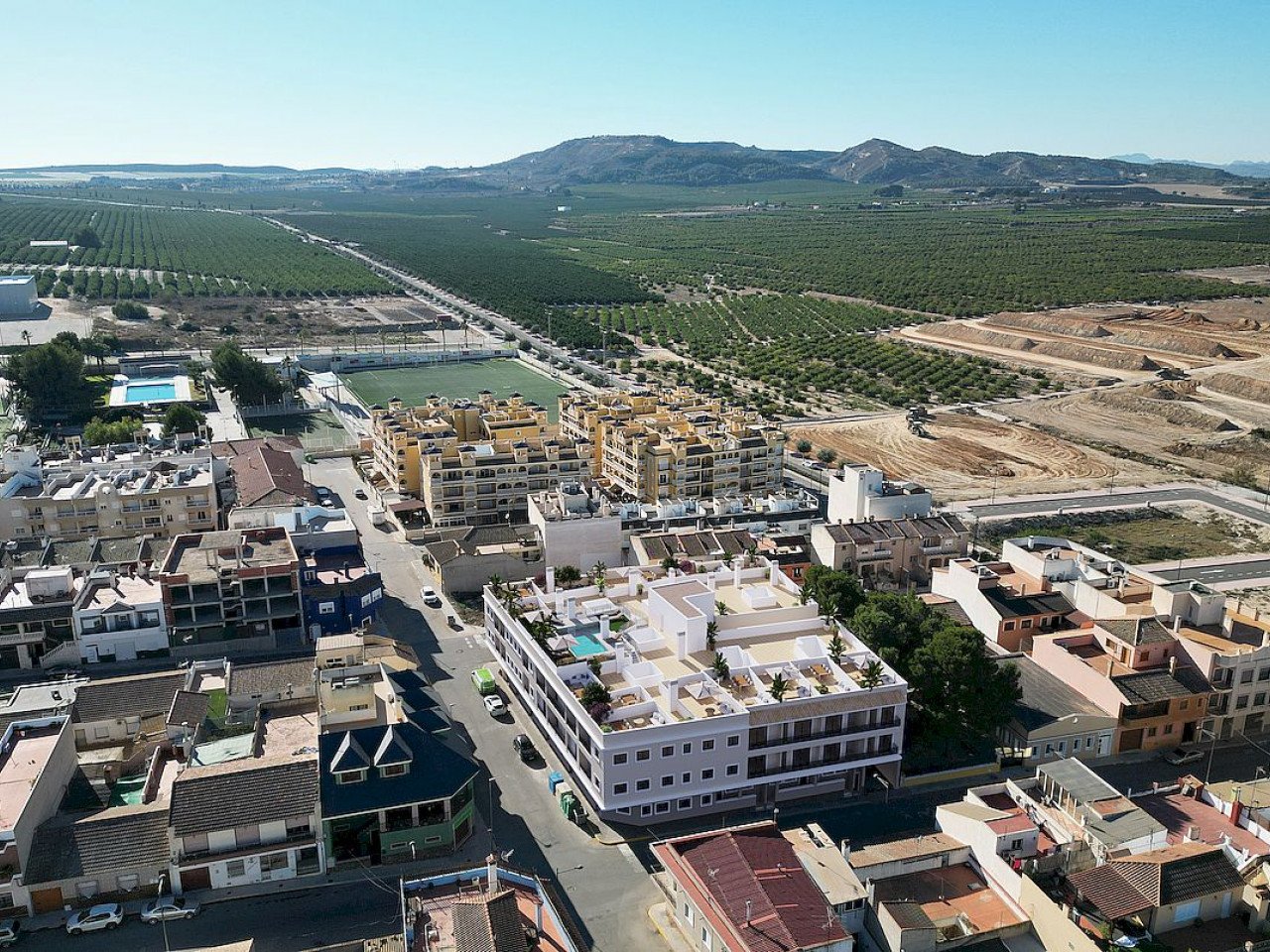 New build residential of 41 stylish apartments and penthouses with communal swimming pool located in Algorfa.

Residential consist of 1, 2, and 3-b...