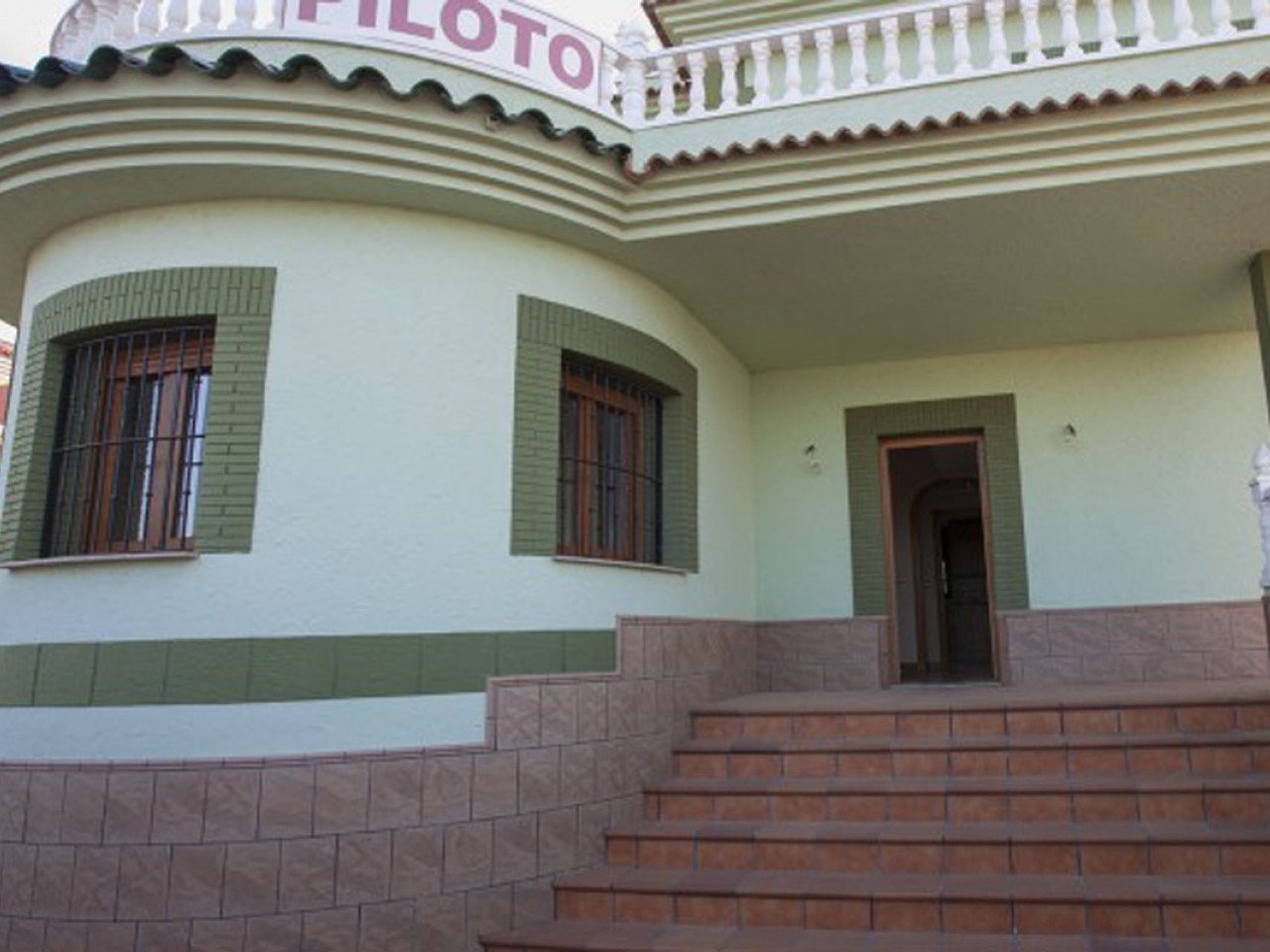 Residential Monteolivo are detached villas in Los Altos, one of the most privileged areas of the southern Costa Blanca. The properties comprise of ...