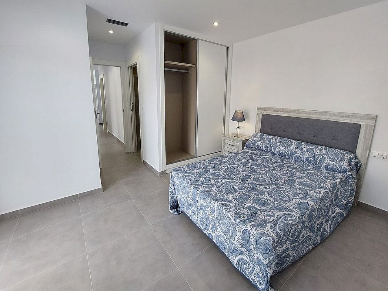 Attraktive Neubau-Doppelhaushälften mit Pool in Los Montesinos