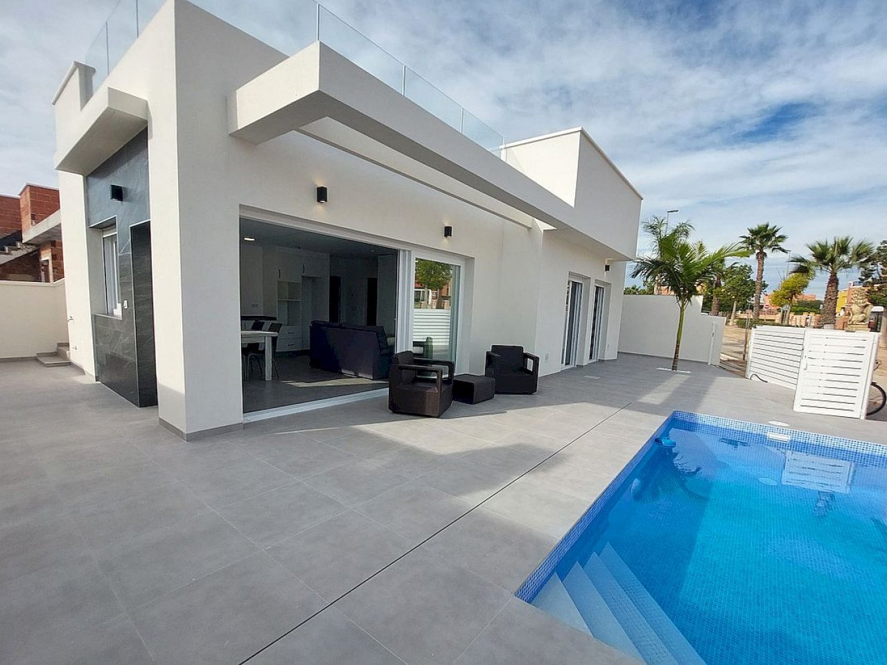 Attraktive Neubau-Doppelhaushälften mit Pool in Los Montesinos