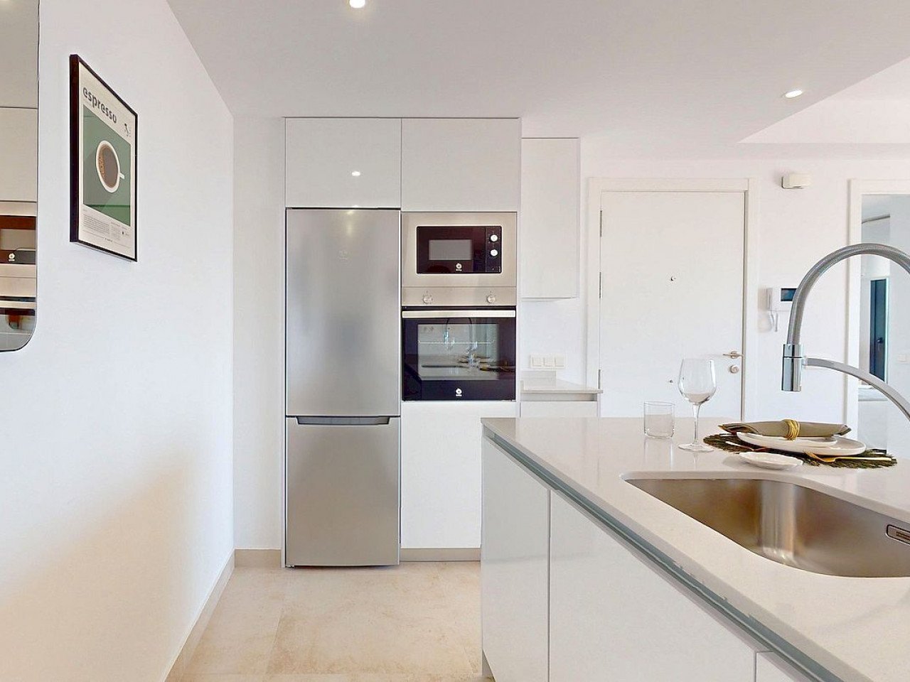 These environmentally friendly apartments with options of one, two or three bedroom and penthouses, are located on a hill with a spectacular sea vi...