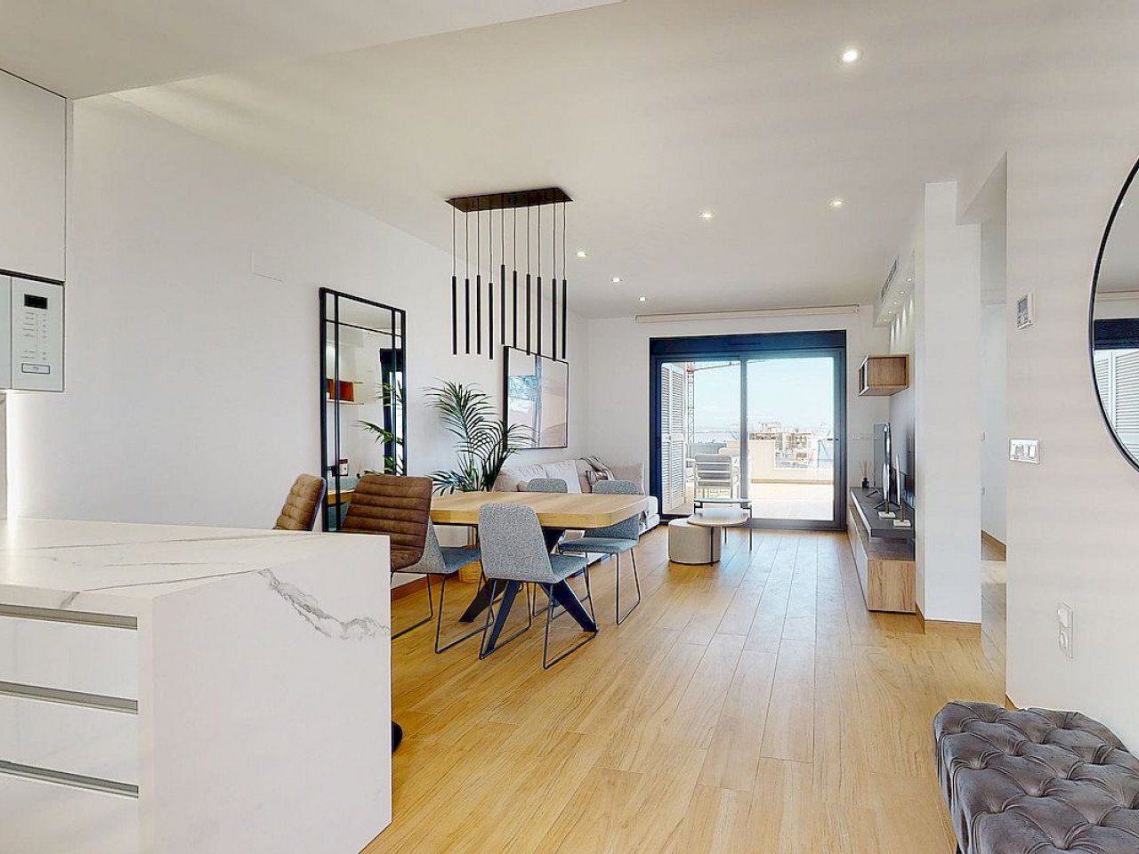 Neubau-Penthouse mit Riesen-Dachterrasse - Blick auf Lagune und Meer