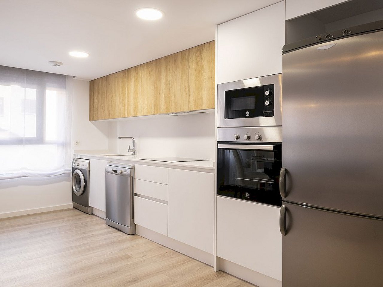 The Eden Beach La Mata is a brand new luxury gated urbanisation only 700 metres to La Mata beach, with sea views from almost all apartments.
All h...