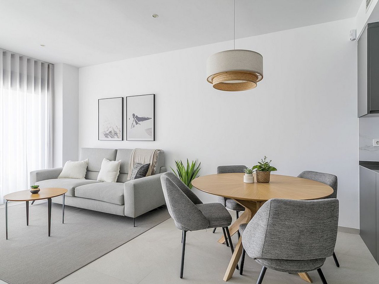 The Eden Beach La Mata is a brand new luxury gated urbanisation only 700 metres to La Mata beach, with sea views from almost all apartments.
All h...