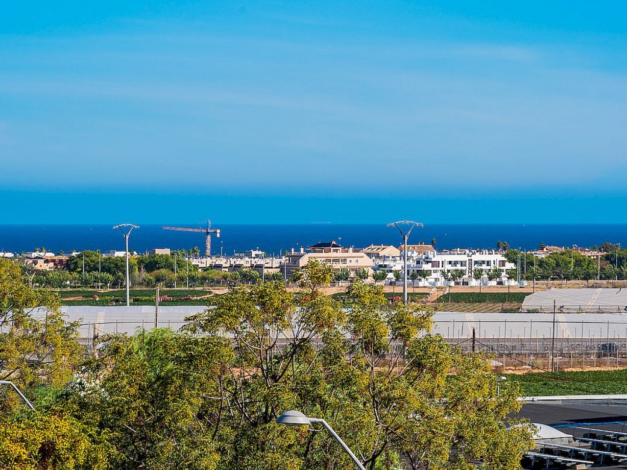 Neubau-Penthouse mit Dachterrasse in neuer Urbanisation