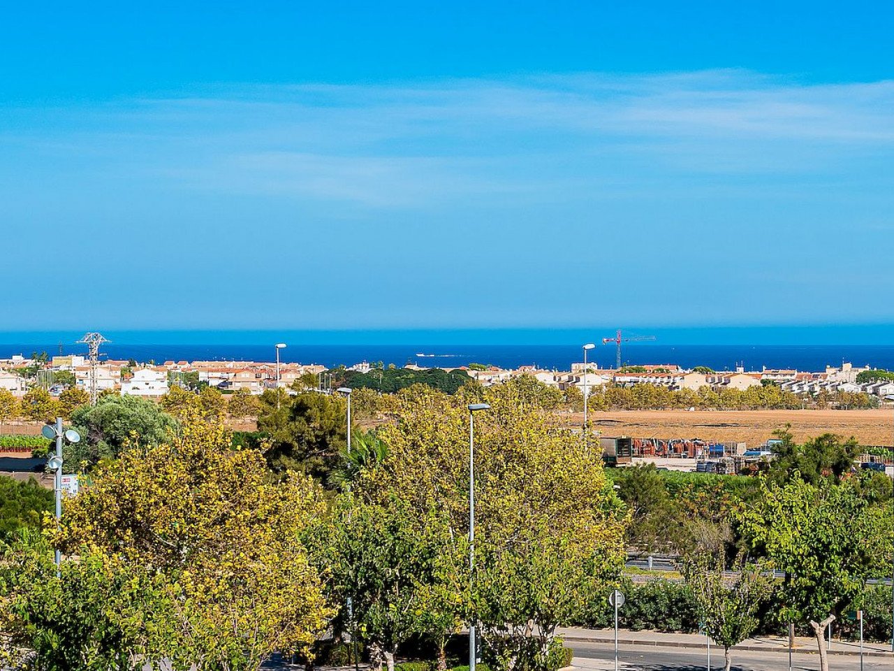 Neubau-Penthouse mit Dachterrasse in neuer Urbanisation