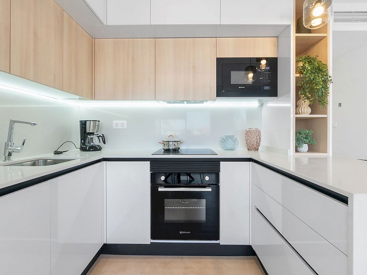 Neubau-Apartment/Penthouse mit Dachterrasse - Blick auf Rosa Lagune