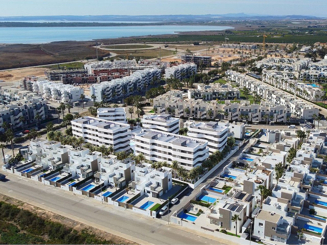 Neubau-Anlage - Top-Apartments mit einzigartigem Design in E Raso