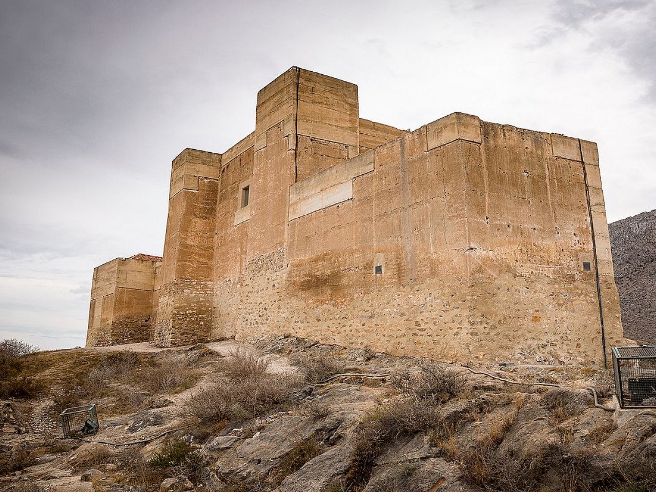 Vega Sol Homes is a new residential development of 44 modern townhouses in Cox, Alicante. 

These homes are available in 2- and 3-bedroom layouts, ...