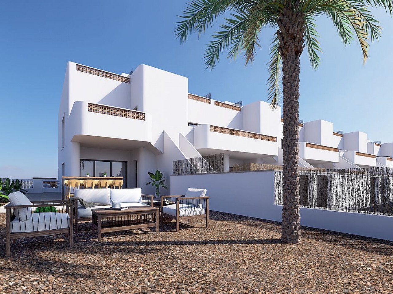 Mykonos Apartments is a project of new-build maisonettes with a mediterranean design in a very good location in Dolores, a typical Spanish village ...