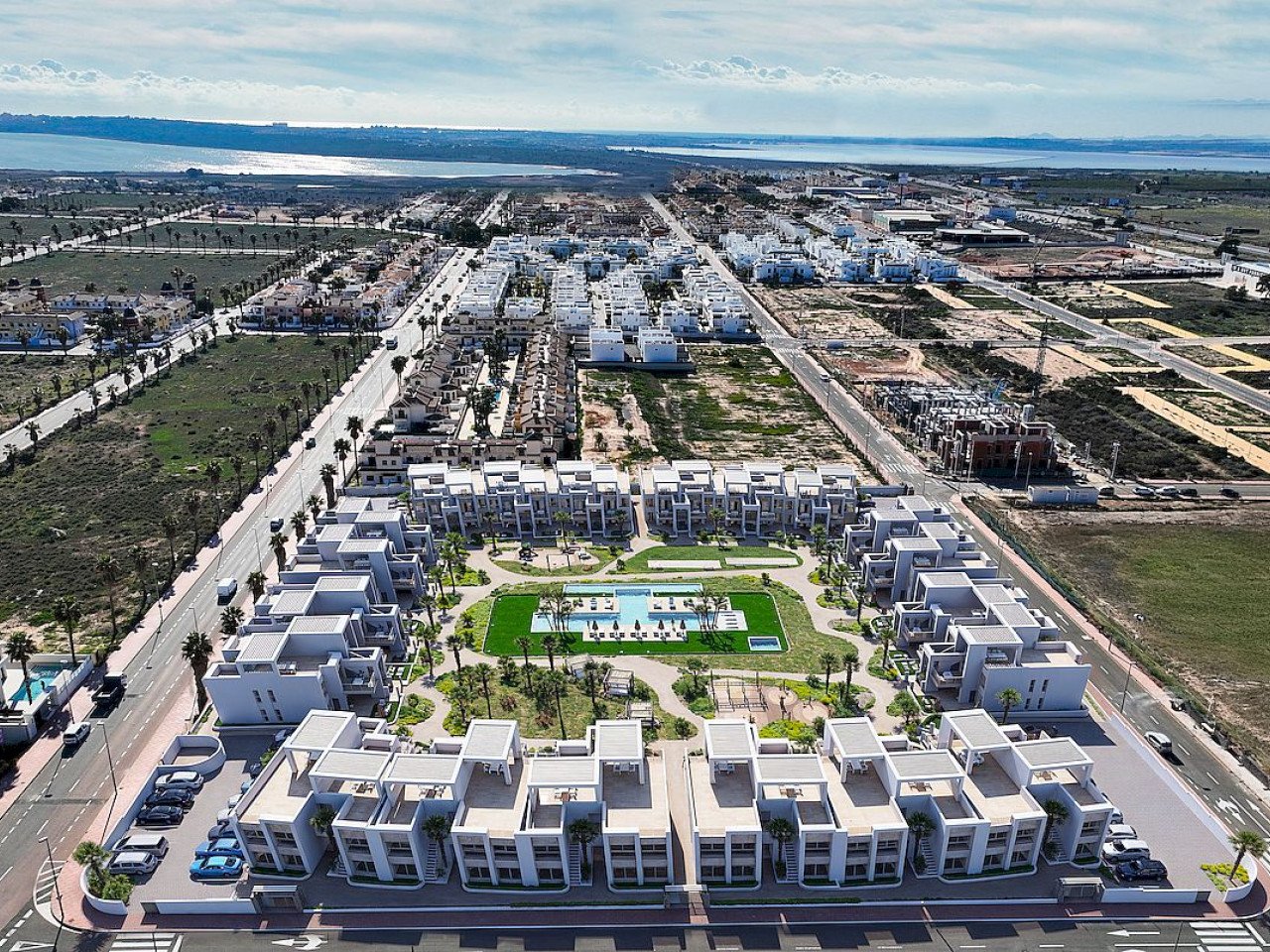 AreaBeach V is located in Ciudad Quesada (Rojales), are the perfect homes that include luxury, calm and comfort in each of them. 

This urbanizatio...