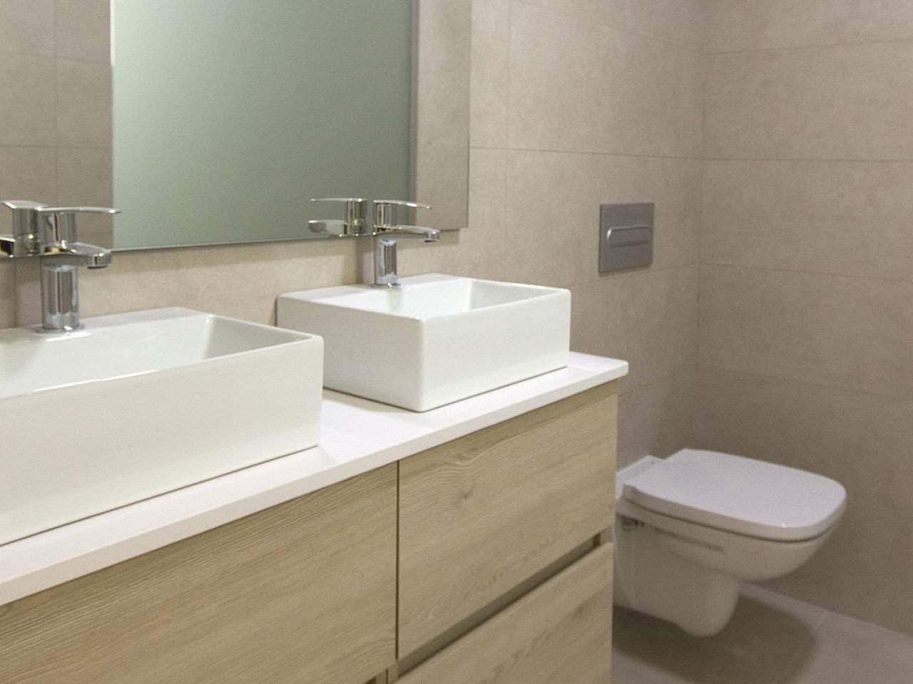 New residential development in San Fulgencio, offering 2 and 3-bedroom contemporary maisonettes in a prime location, close to beaches, golf and ame...