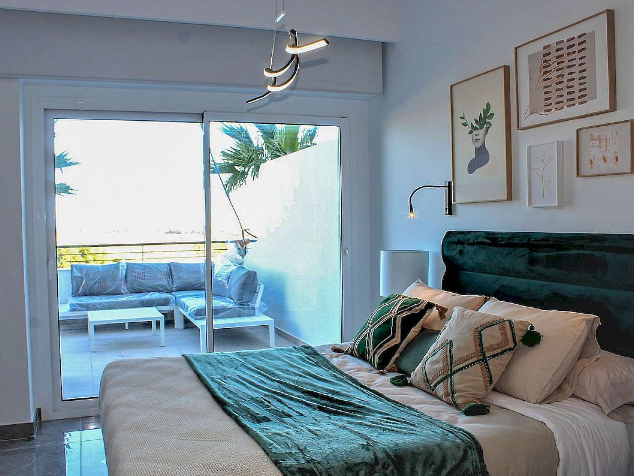 This incredible resort  is located just 4km from the beaches of Gandía, surrounded by mountains and with total and maximum privacy.

Here you will ...