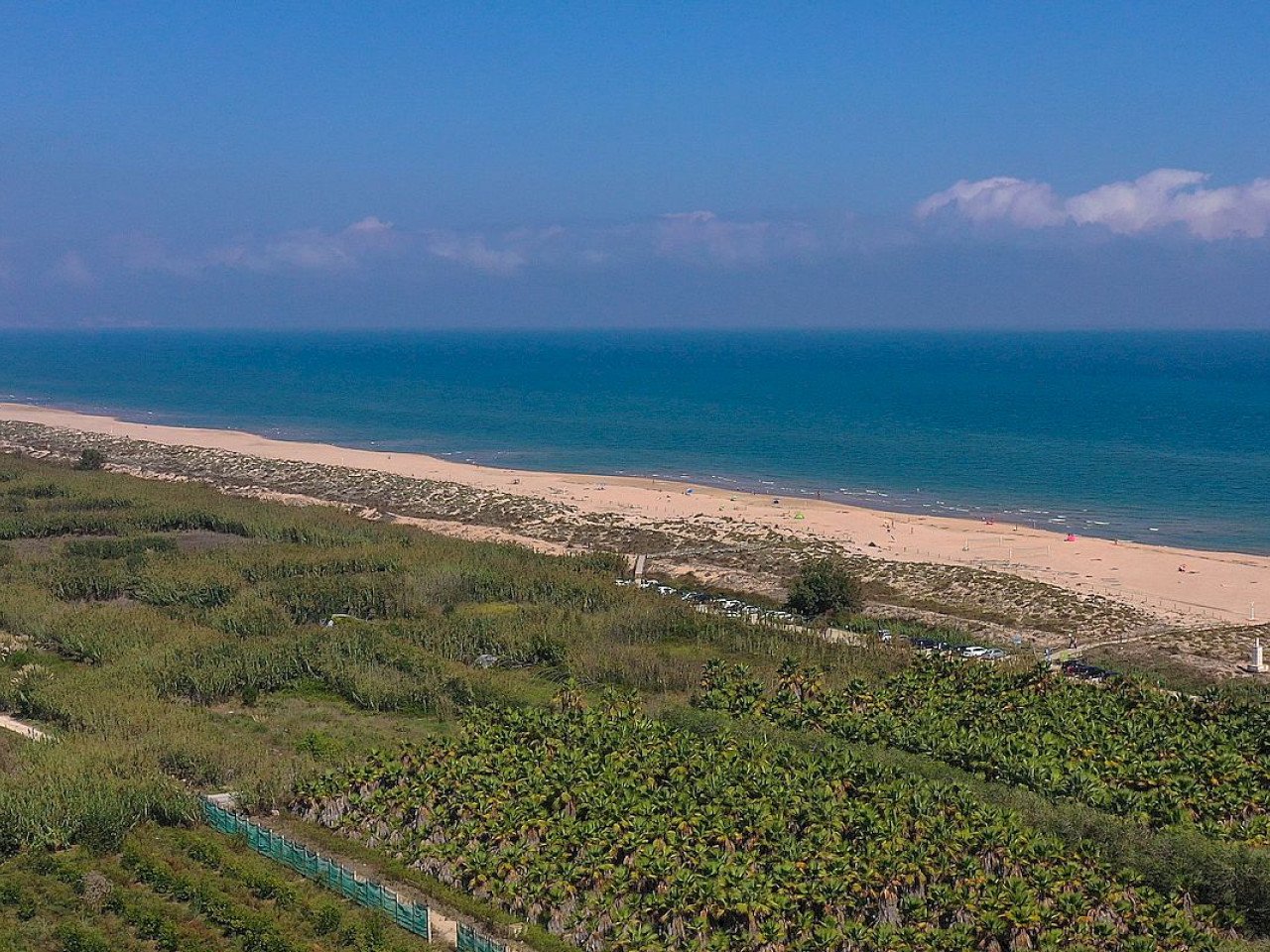 This incredible resort  is located just 4km from the beaches of Gandía, surrounded by mountains and with total and maximum privacy.

Here you will ...