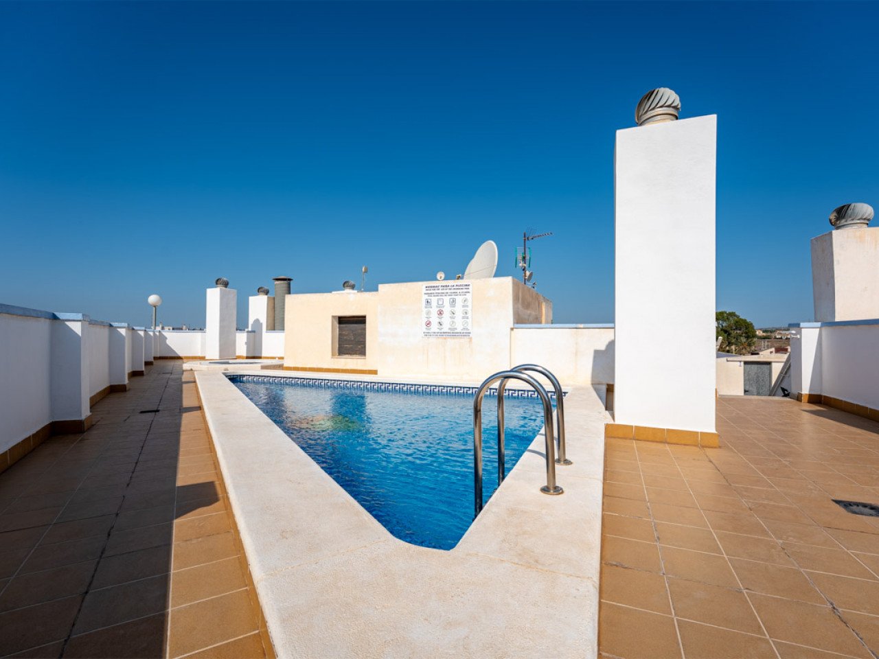 Ready to move in!
This cosy ground floor apartment, located in the charming village of Los Montesinos, has 2 bedrooms and 1 bathroom, ideal both as...