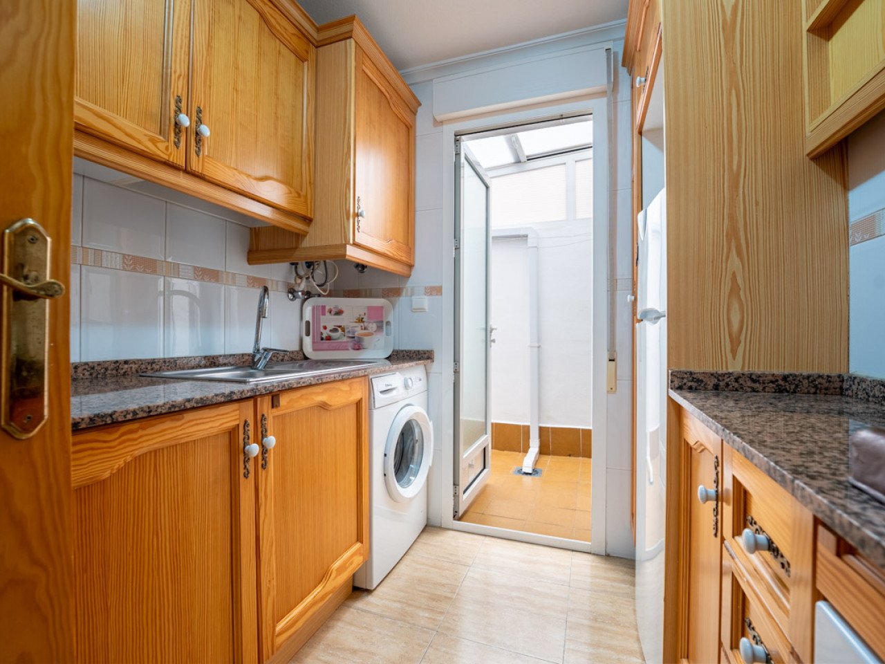 Ready to move in!
This cosy ground floor apartment, located in the charming village of Los Montesinos, has 2 bedrooms and 1 bathroom, ideal both as...