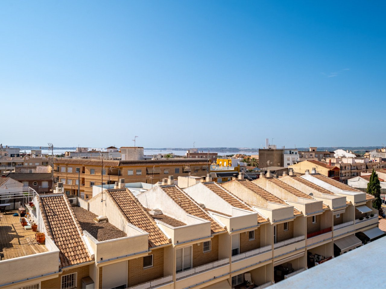 Ready to move in!
This cosy ground floor apartment, located in the charming village of Los Montesinos, has 2 bedrooms and 1 bathroom, ideal both as...