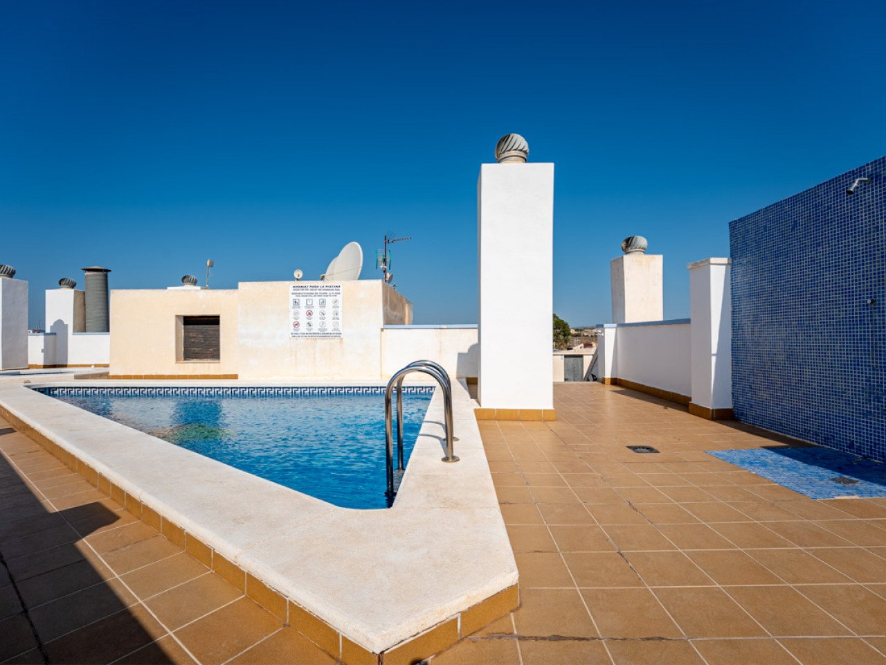 Ready to move in!
This cosy ground floor apartment, located in the charming village of Los Montesinos, has 2 bedrooms and 1 bathroom, ideal both as...