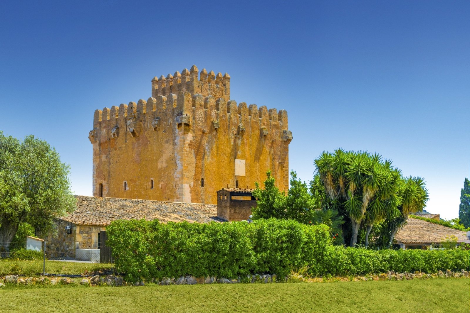 MALLORCA Nordost: Tolle NEUBAU-Apartments und Townhouses