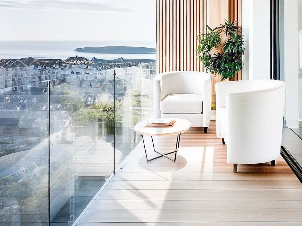 Modern apartments located just 250m from El Cura Beach, in a vibrant and well-connected area in Torrevieja.The building consists of 17 units, fea...