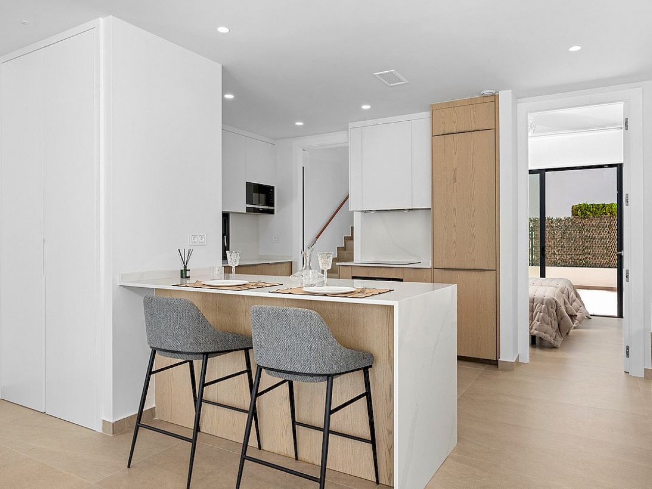 Four-bedroom villa with private pool in Campoamor
The Amay Deluxe is a new development of ultra-modern bespoke villas in the privileged area of Ori...