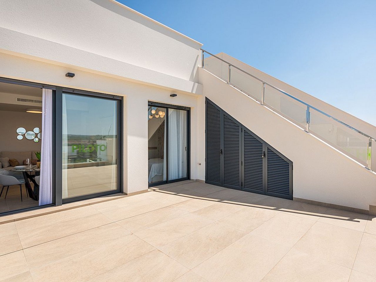 Four-bedroom villa with private pool in Campoamor
The Amay Deluxe is a new development of ultra-modern bespoke villas in the privileged area of Ori...