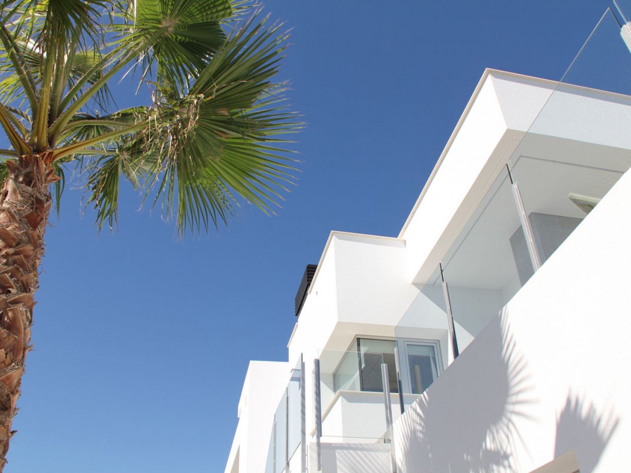 Three-bedroom luxury villa in Cumbre del Sol, Benitachell
The Lirios Design is a new development of modern-style detached villas in the northern Co...