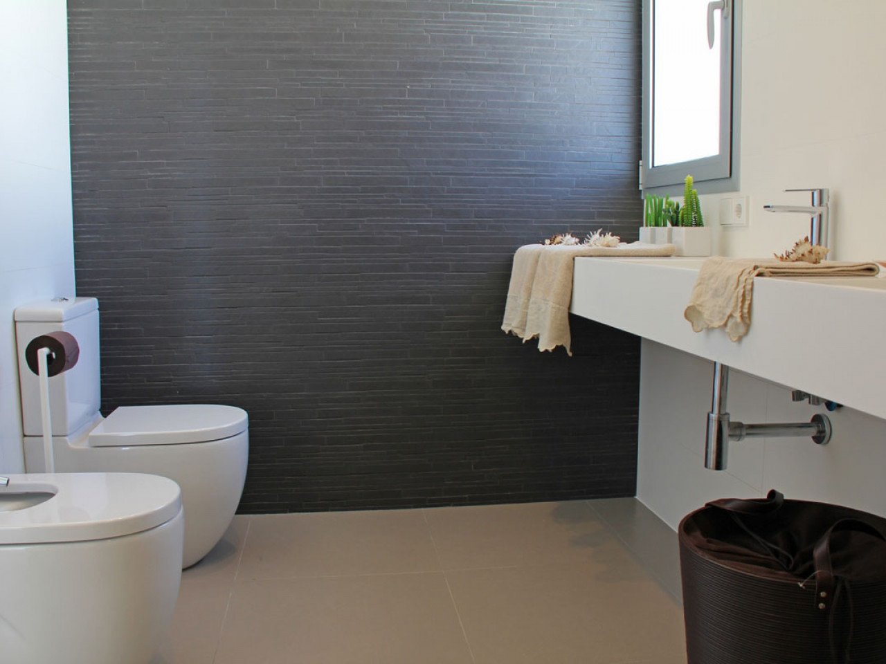 Three-bedroom luxury villa in Cumbre del Sol, Benitachell
The Lirios Design is a new development of modern-style detached villas in the northern Co...