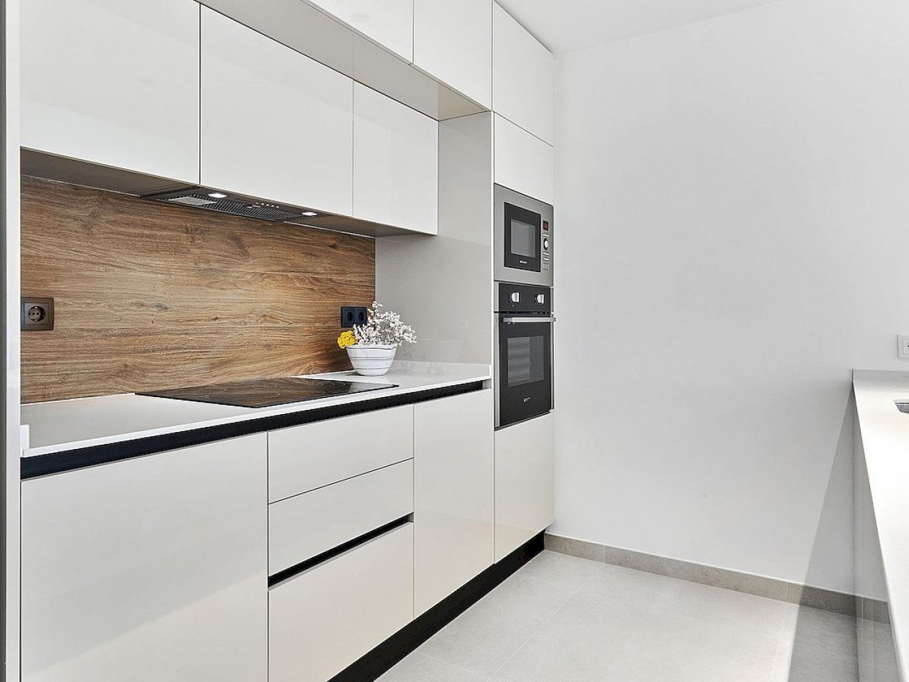 Two-bedroom maisonette in La Veleta in Torrevieja
The Villa Amalia Mediterranean Gardens is a development in the heart of the town of Torreveija, w...