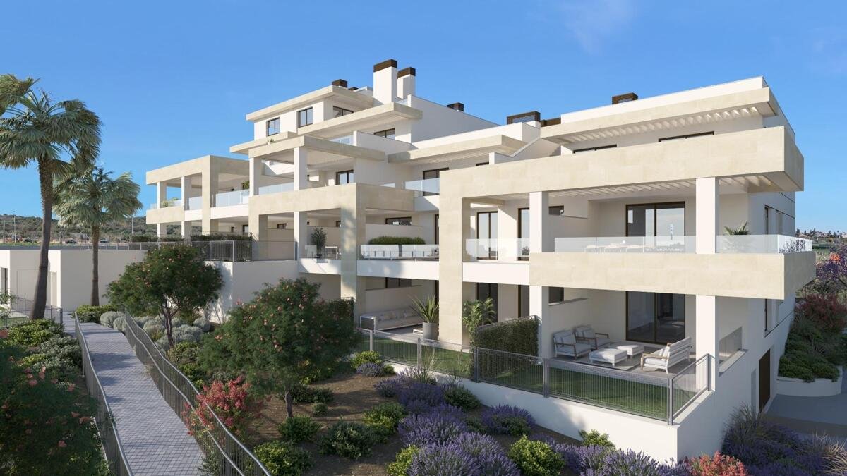 New build, 3 bedroom, 2 bathroom apartment in Estepona